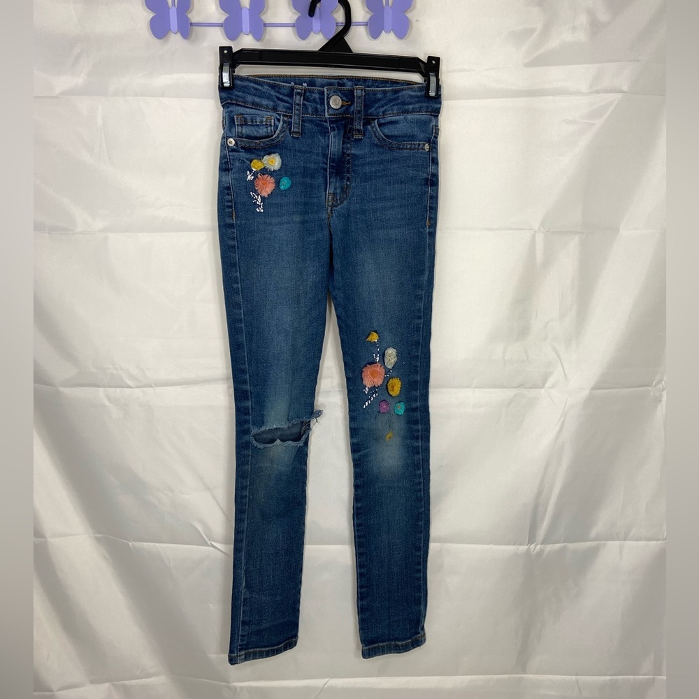 Cat & Jack girl’s medium wash blue stretch denim floral embroidered jeans 7